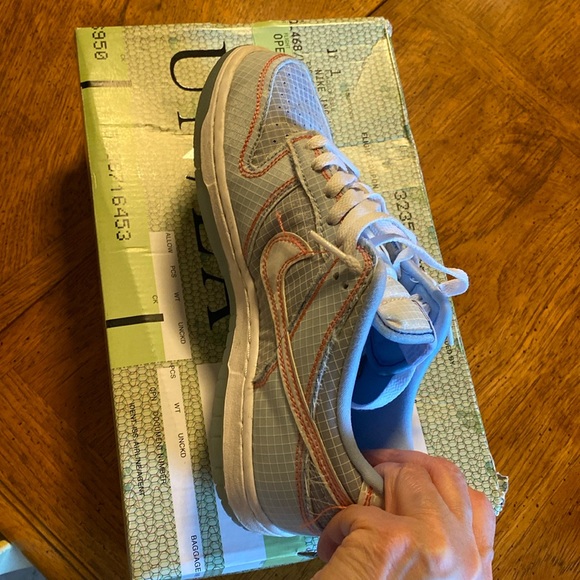 nike dunk x union LA  from goat  size 6 youth and 7.5 in women’s unisex
